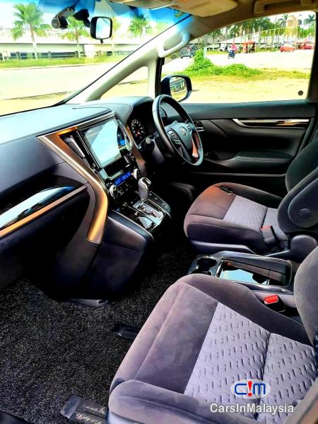 Toyota Vellfire 2.5-LITER 7 SEATER FAMILY MPV Automatic 2017 - image 8
