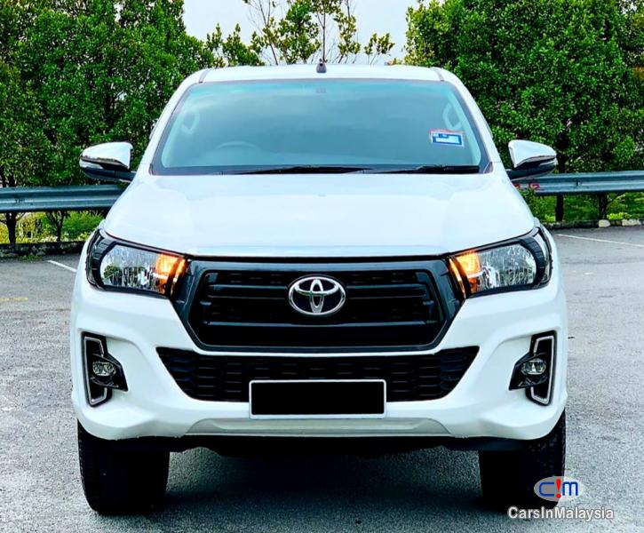 Toyota Hilux 2.4-LITER 4X4 DIESEL TURBO DOUBLE CAB Automatic 2018 - image 5