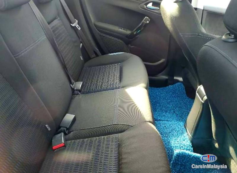 Peugeot 208 1.6-LITER TURBO HATCHBACK Automatic 2013 - image 12