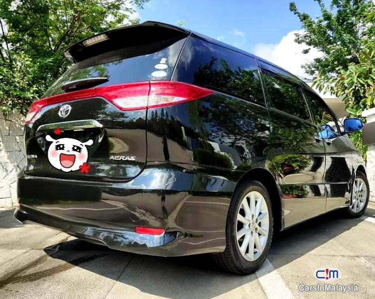 Toyota Estima 2.5-LITER 7 SEATER FAMILY MPV Automatic 2015 in Malaysia