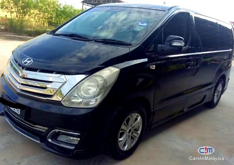 Hyundai Grand Starex 2.5-LITER 11 SEATER FAMILY MPV Automatic 2015