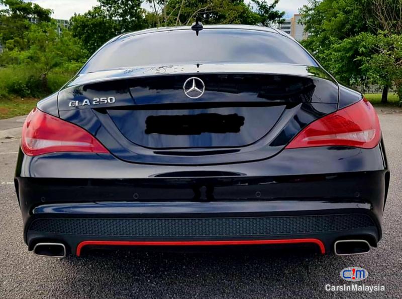 Mercedes Benz CLA250 2.0-LITER LUXURY SEDAN Automatic 2016 - image 2