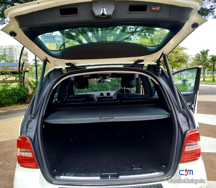 Mercedes Benz ML300 3.0-LITER LUXURY MPV Automatic 2012 - image 14