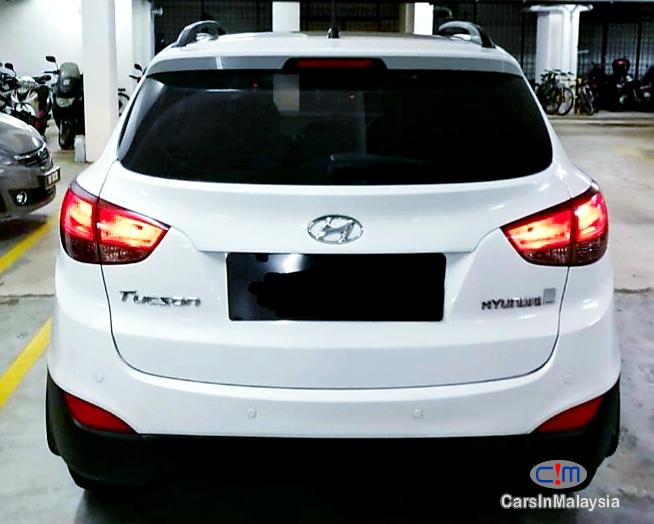 Hyundai Tucson 2.0-LITER FAMILY SUV Automatic 2010