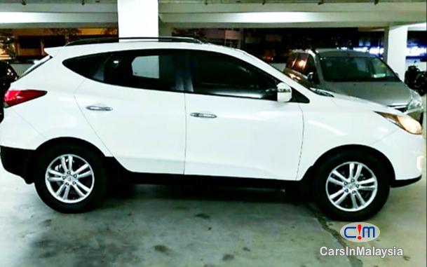 Hyundai Tucson 2.0-LITER FAMILY SUV Automatic 2010 in Kuala Lumpur