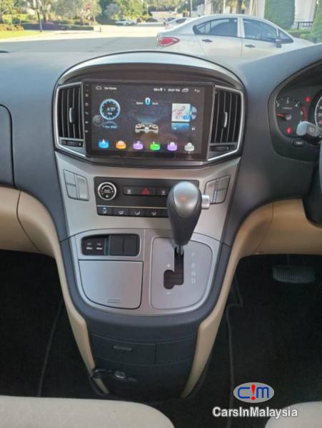 Hyundai Starex 2.5-LITER 11 SEATER TURBO DIESEL MPV Automatic 2019 - image 10