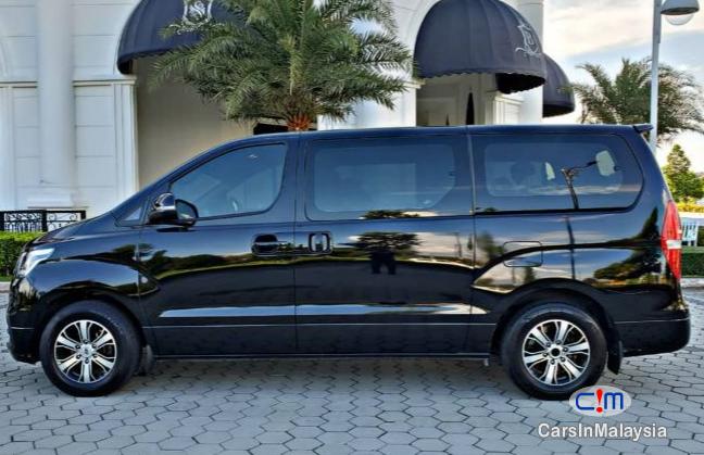 Picture of Hyundai Starex 2.5-LITER 11 SEATER TURBO DIESEL MPV Automatic 2019 in Johor