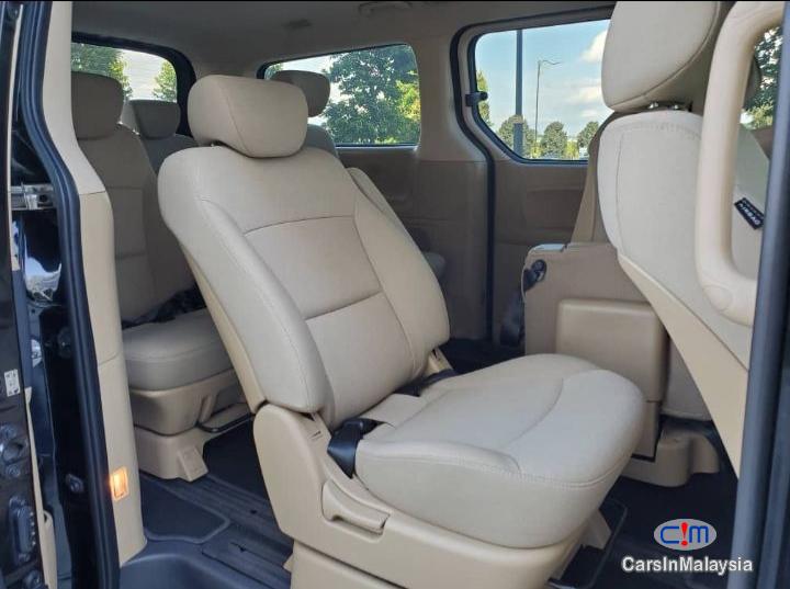 Hyundai Starex 2.5-LITER 11 SEATER TURBO DIESEL MPV Automatic 2019 in Malaysia - image