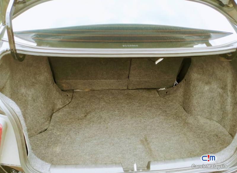 Honda City 1.5-LITER FUEL ECONOMY SEDAN Automatic 2010 - image 12