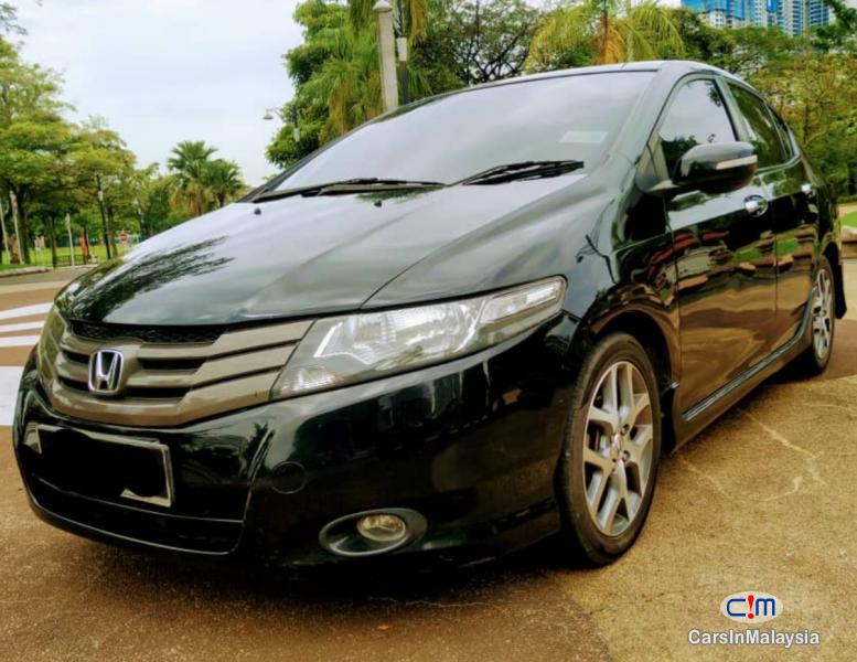 Honda City 1.5-LITER FUEL ECONOMY SEDAN Automatic 2010 in Kuala Lumpur