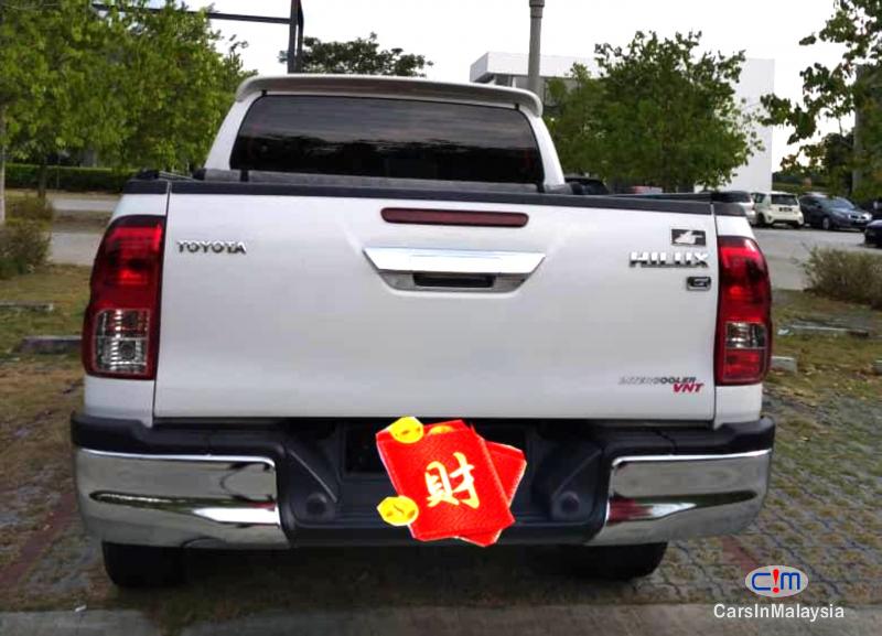 Toyota Hilux 2.4-LITER DOUBLE CAB DIESEL TURBO Automatic 2019