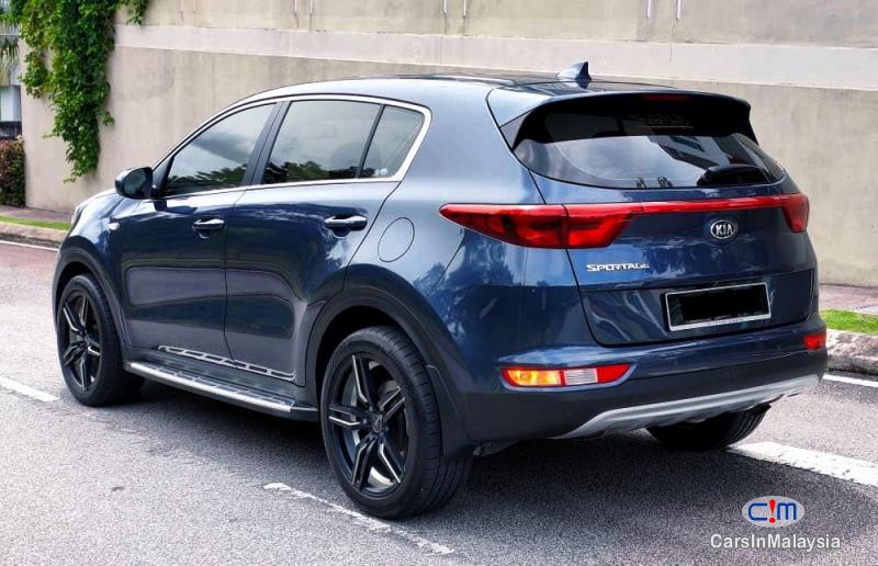 Kia Sportage 2.0-LITER RARE MODEL SPECIAL EDITION SUV 2017 Automatic 2017 - image 12