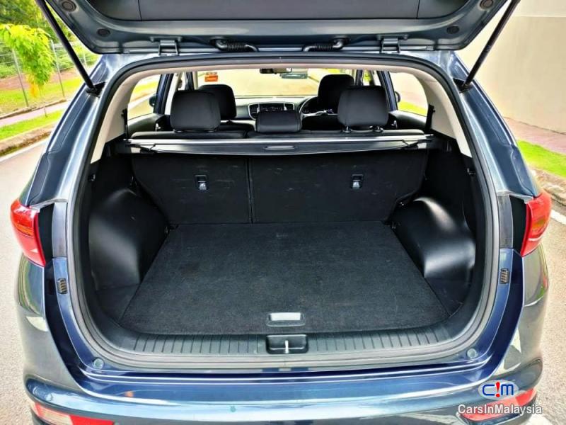 Kia Sportage 2.0-LITER RARE MODEL SPECIAL EDITION SUV 2017 Automatic 2017 - image 9