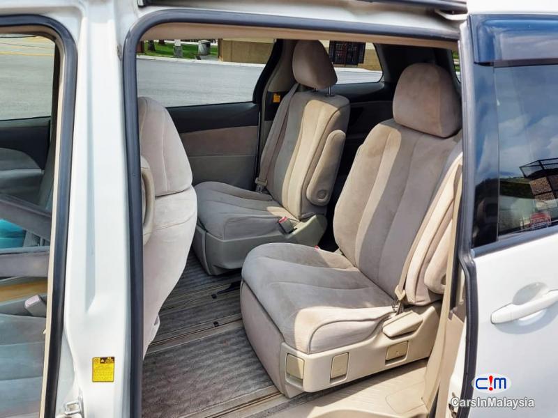 Toyota Estima 2.4-LITER FAMILY MPV 7 SEATER Automatic 2009 - image 12