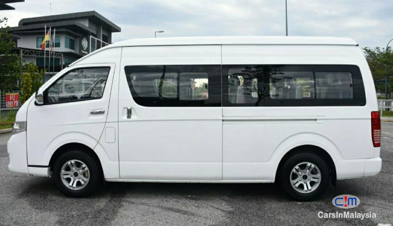 Other Other 2.5-LITER TURBO ENGINE 15 SEATER PASSENGERS VAN Manual 2019 - image 11
