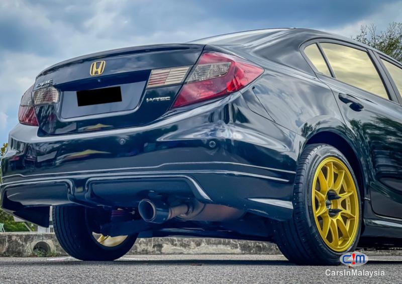 Honda Civic 1800 Automatic 2014 - image 10