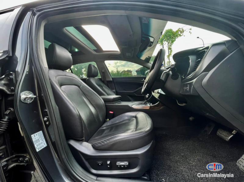 Kia Optima K5 2.0-LITER LUXURY SEDAN KERETA SAMBUNG BAYAR CAR CONTINUE LOAN Automatic 2013 - image 5