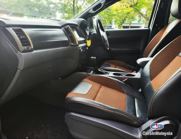 Ford Ranger 3.2-LITER 4X4 DIESEL TURBO KERETA SAMBUNG BAYAR Automatic 2018 - image 9