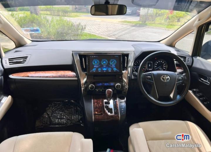 Toyota Vellfire 2.5-LITER FAMILY MPV NEW FACELIFT Automatic 2022 - image 5