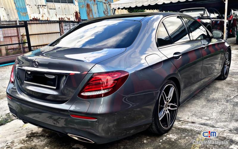 Mercedes Benz E350 2.0-LITER LUXURY SEDAN Automatic 2018