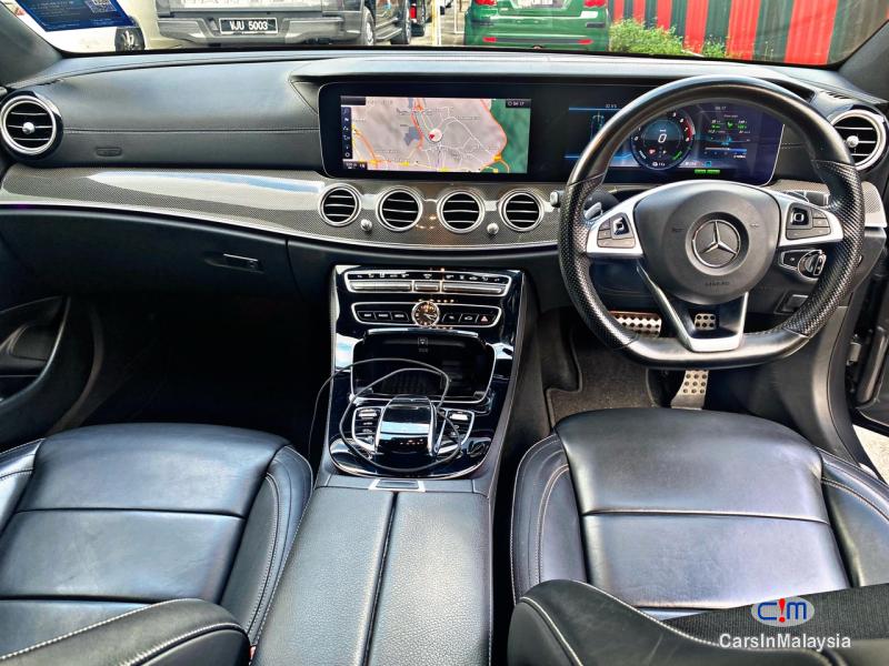 Mercedes Benz E350 2.0-LITER LUXURY SEDAN Automatic 2018 in Selangor - image