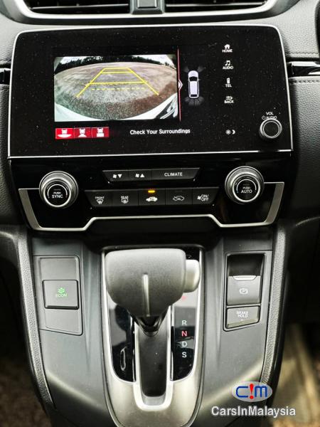 Honda CR-V 1.5-LITER TURBO SUV CONTINUE LOAN Automatic 2019 in Malaysia - image