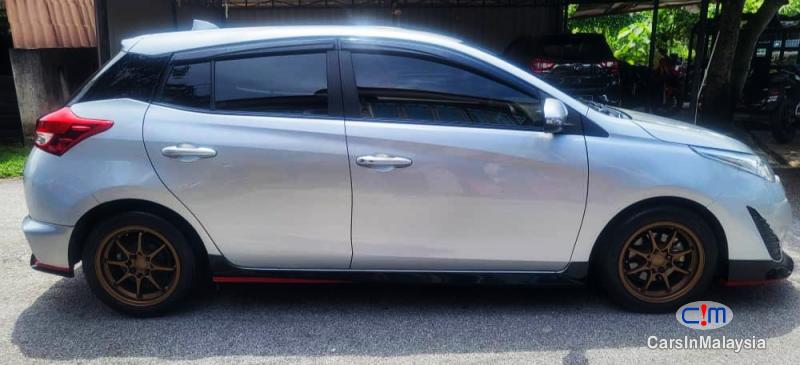 Toyota Yaris 1.5-LITER ECONOMIC HATCHBACK Automatic 2020 - image 10