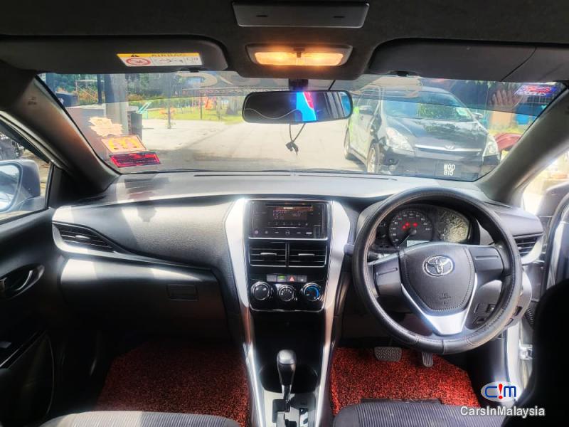 Toyota Yaris 1.5-LITER ECONOMIC HATCHBACK Automatic 2020 - image 7