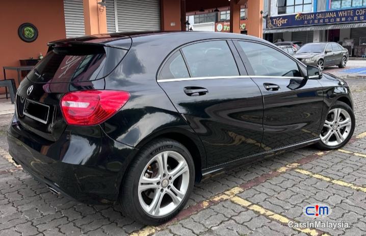 Mercedes Benz A180 1.6-LITER LUXURY TURBO HATCHBACK Automatic 2018 in Selangor