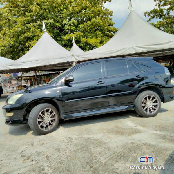 Toyota Harrier Automatic 2004 - image 4
