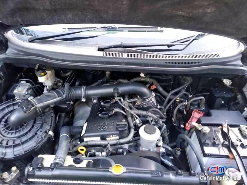 Toyota Innova 2.0-LITER ECONOMIC FAMILY SUV Automatic 2009 - image 12