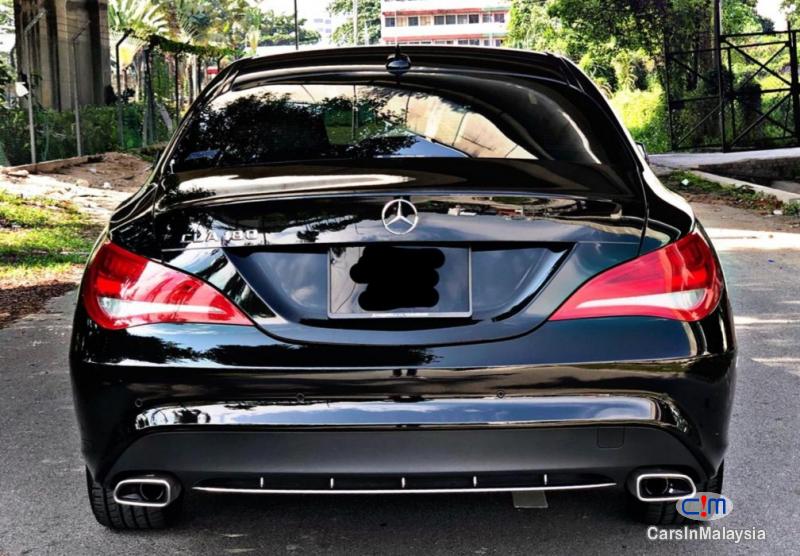 Mercedes Benz CLA180 1.8-LITER LUXURY SPORT SEDAN Automatic 2018