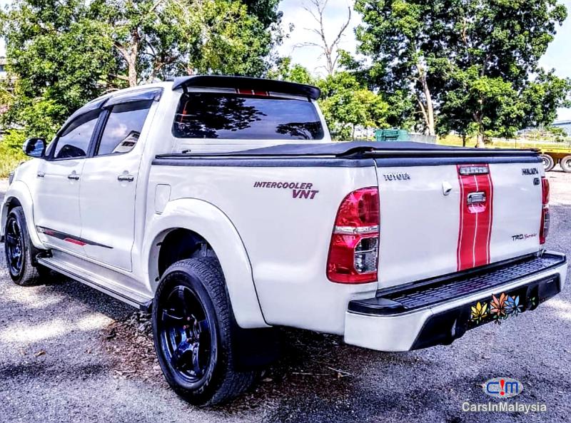 Toyota Hilux 2.4-LITER TRD SPEC 4X4 4WD DIESEL TURBO Automatic 2015 - image 5