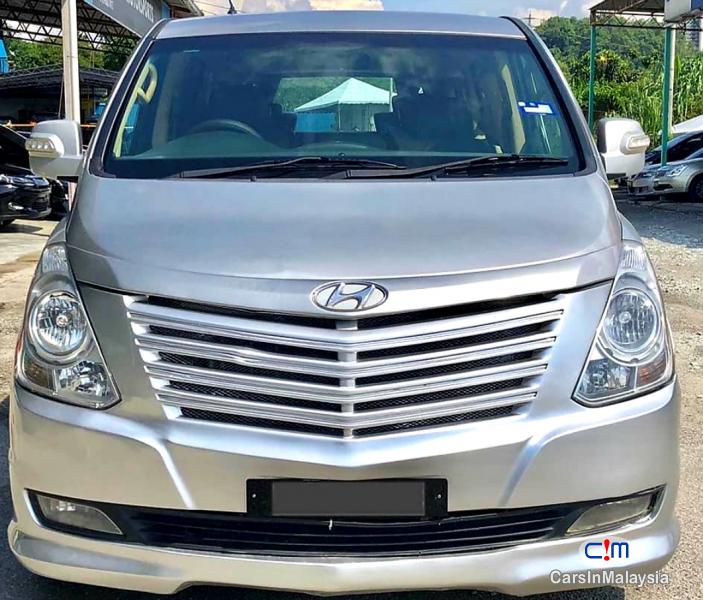 Hyundai Grand Starex 2.5-LITER 11 SEATER FAMILY MPV Automatic 2010 - image 5
