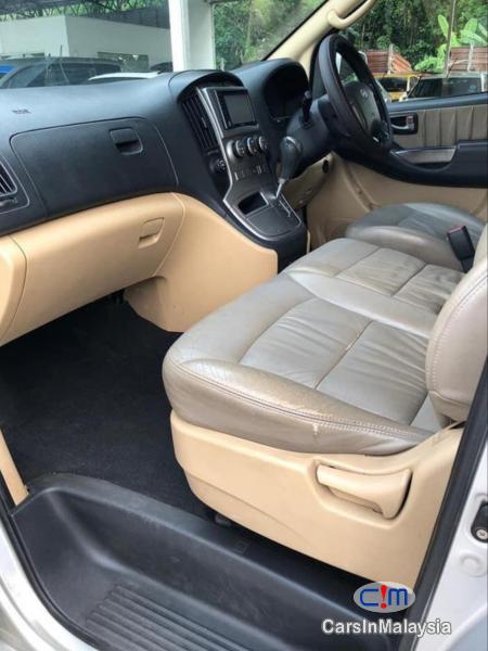 Hyundai Grand Starex 2.5-LITER 11 SEATER FAMILY MPV Automatic 2010 - image 9