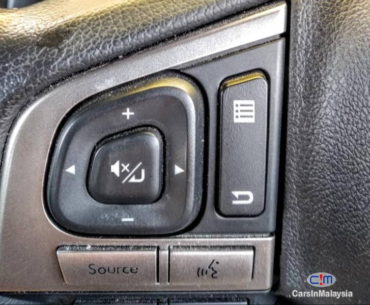 Subaru Forester 2.0-LITER LUXURY FAMILY SUV Automatic 2017 - image 19