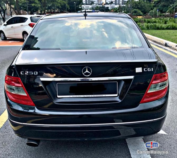 Mercedes Benz C250 CGI 1.8-LITER LUXURY SEDAN Automatic 2010 in Malaysia