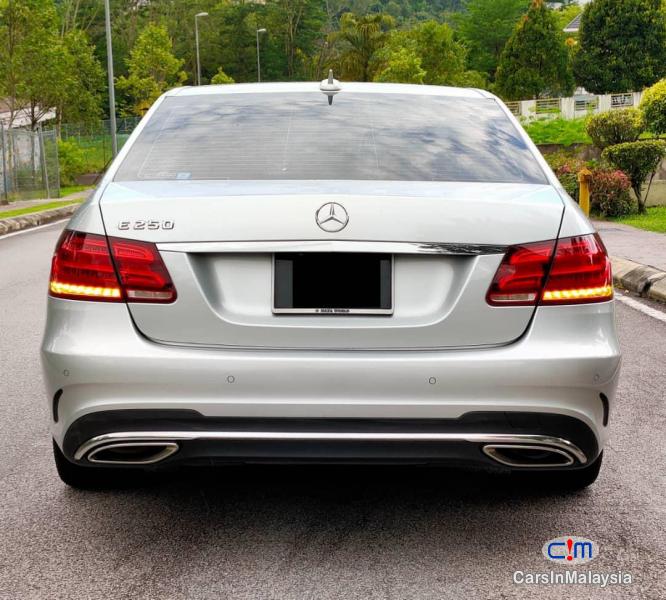 Mercedes Benz E250 2.0-LITER SEDAN LUXURY CAR Automatic 2018 - image 11