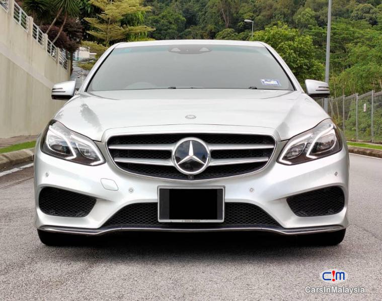 Mercedes Benz E250 2.0-LITER SEDAN LUXURY CAR Automatic 2018 - image 3