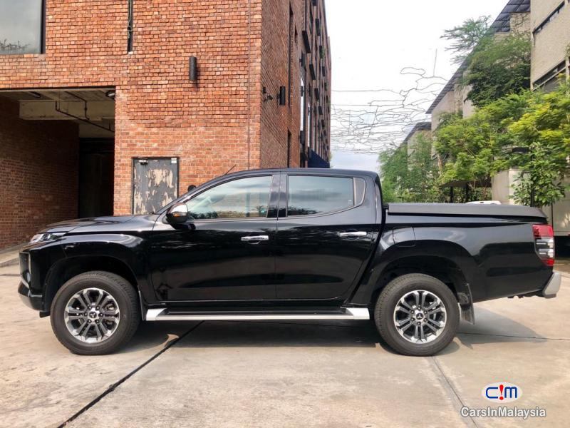Mitsubishi Triton X Automatic 2018 - image 3