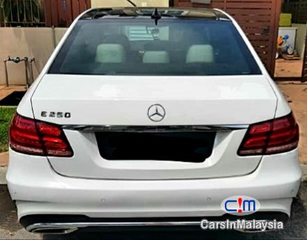 Mercedes Benz E250 CGI New Facelift Automatic 2016 - image 3