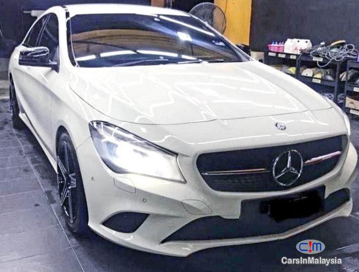 Mercedes Benz CLA200 LUXURY SPORT SEDAN Automatic 2015 - image 13