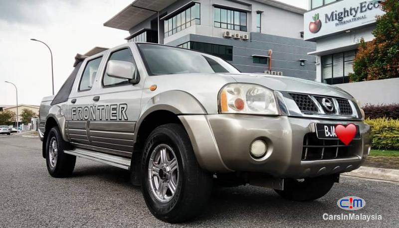 Nissan Frontier 2.5-LITER 4X4 TURBO DIESEL MANUAL Manual 2006