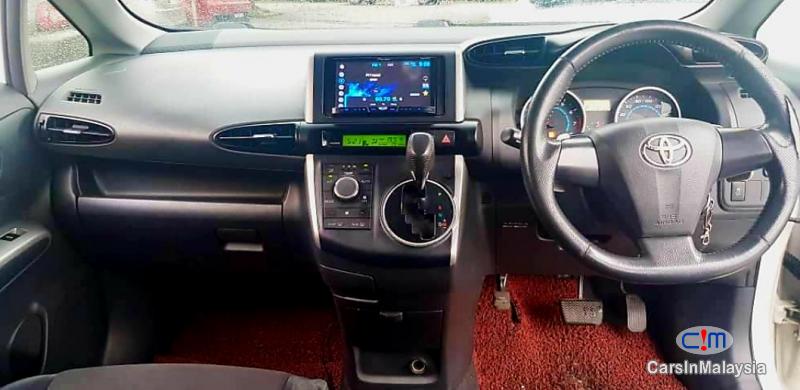 Toyota Wish 1.8-LITER FAMILY SMALL MPV Automatic 2012 in Malaysia