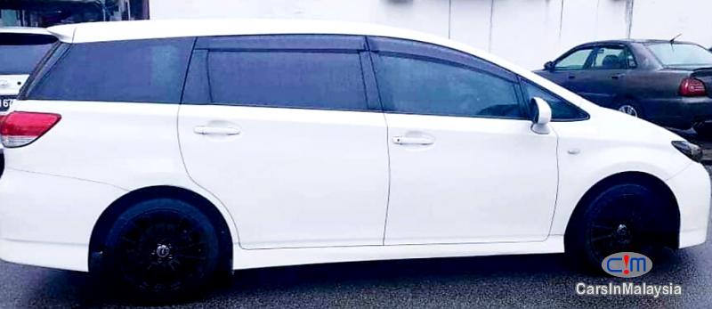 Picture of Toyota Wish 1.8-LITER FAMILY SMALL MPV Automatic 2012 in Malaysia