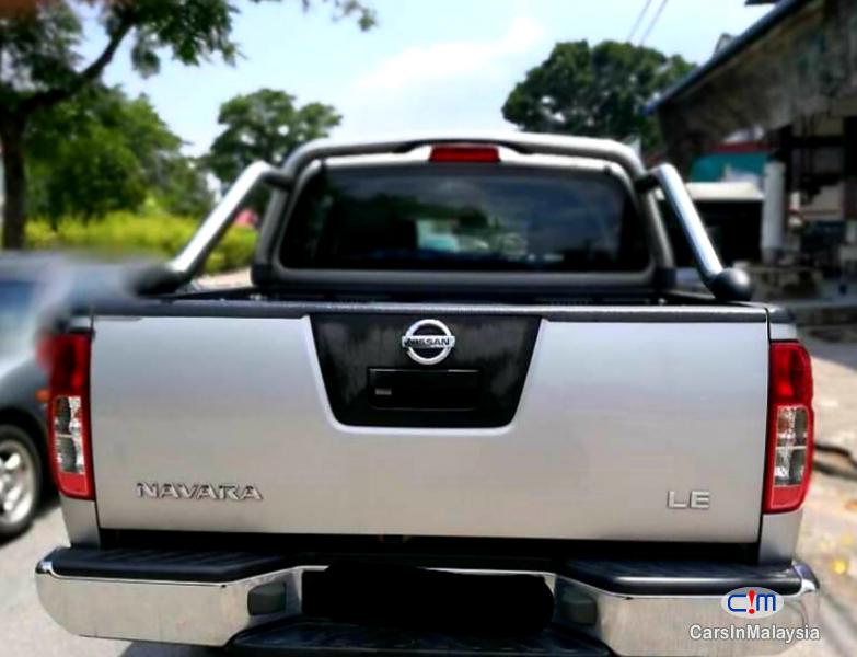 Nissan Navara 2.5-LITER 4x4 DOUBLE CAB DIESEL TURBO Automatic 2015