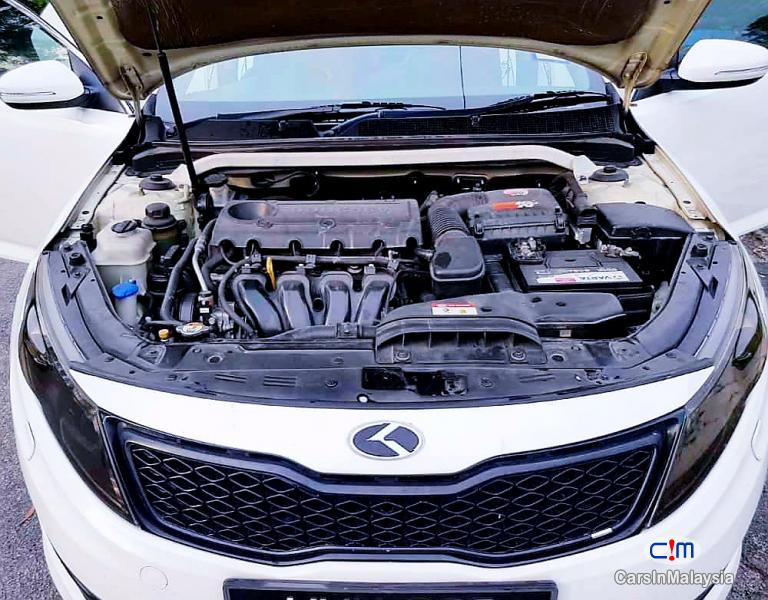Kia Optima K5 2.0-LITER LUXURY SEDAN Automatic 2012 - image 6