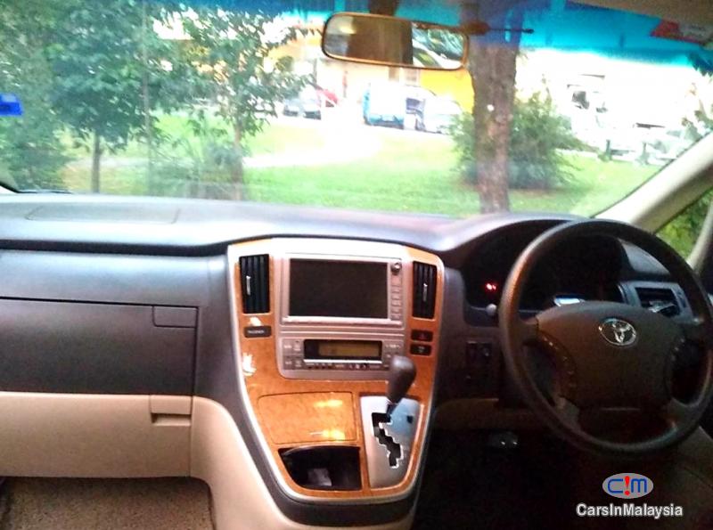 Toyota Alphard 2.4-LITER LUXURY FAMILY MPV Automatic 2006 - image 3