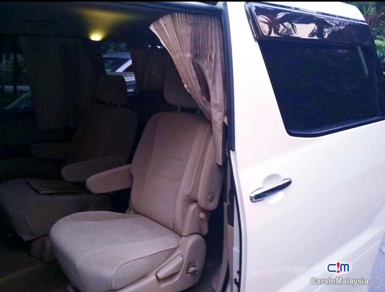 Toyota Alphard 2.4-LITER LUXURY FAMILY MPV Automatic 2006 - image 6