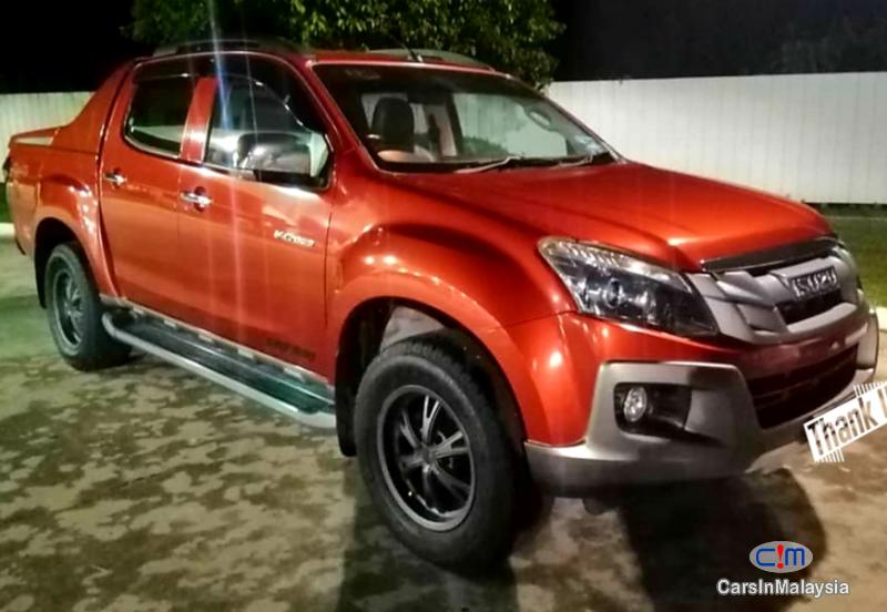 Isuzu D-Max 3.0-LITER CAB CHASSIS 4WD DIESEL TURBO Automatic 2016 - image 12